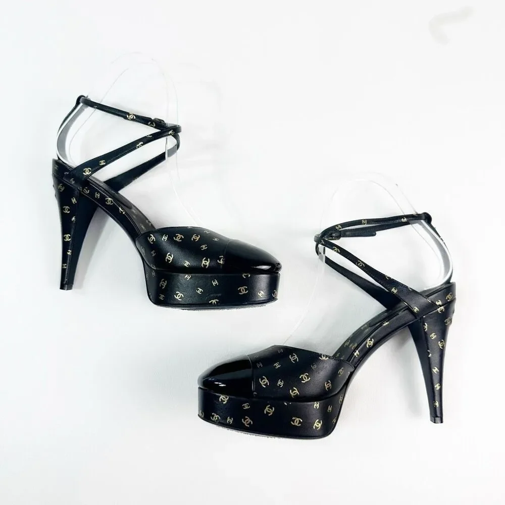 CHANEL 2023 All Over Interlocking CC Logo Black Heels Size 38 Platform Cap Toe